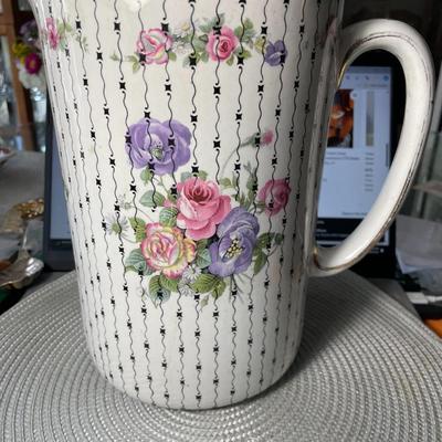 Vintage Royal Staffordshire Pottery Wilkinson Ltd England Pitcher 10