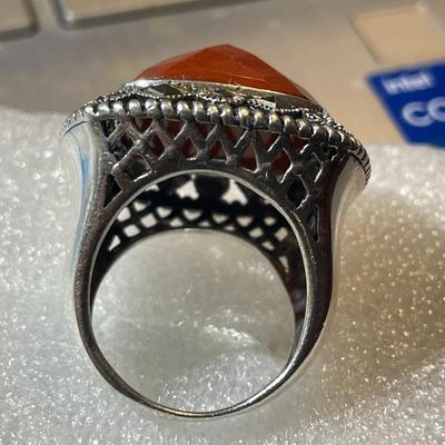 Vintage Sterling Silver Large Carnelian Stone Ring Size 7-3/4 in Good Preowned Condition.