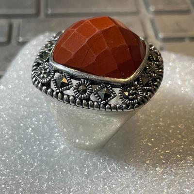 Vintage Sterling Silver Large Carnelian Stone Ring Size 7-3/4 in Good Preowned Condition.