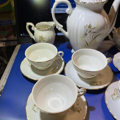 Vintage Winterling Bavarian Germany 13-Piece Espresso Set. Creamer, Sugar, 5-Cups & Saucers, and Pot as Pictured in VG Condition.