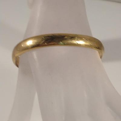14K Gold Filled Bangle Bracelet (T14)