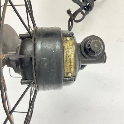 Lot 1046 Vintage Westinghouse Fan