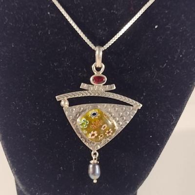 Sterling Silver Necklace with Pendant (T16)