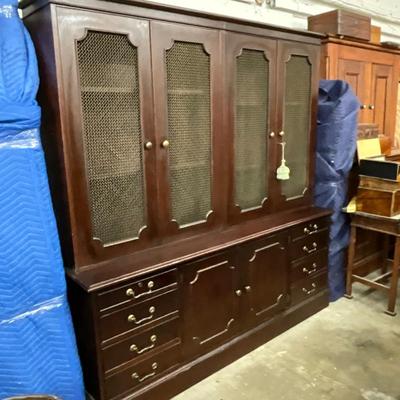 Lot 1047 Office Wall Credenza w/ Filing Cabinets & Bookcase.