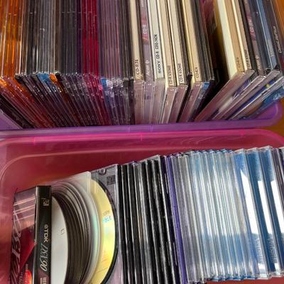 L37- CDs & Blank CDs