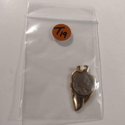 Arrow Design Pendant with Buffalo Nickle Center (T19)