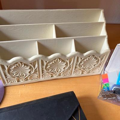 L38- Purple lamp & office supplies