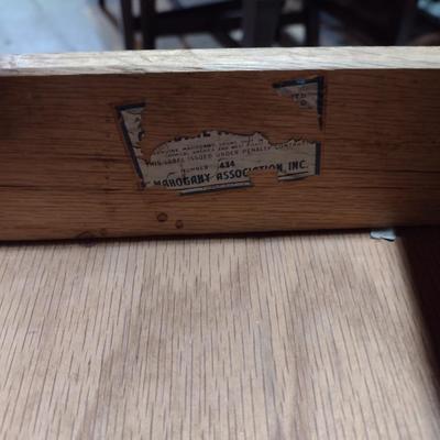 Mahogany Finish Vintage Pembroke Table Drop Leaf