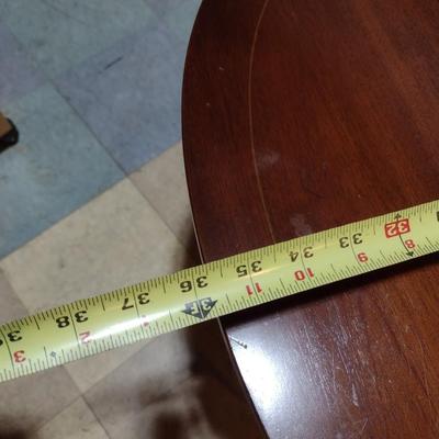 Mahogany Finish Vintage Pembroke Table Drop Leaf