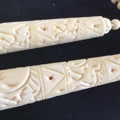 Vintage carved bone beaded statement piece necklace. Elephant