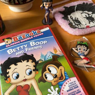 L41- Betty Boop lot