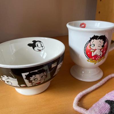 L41- Betty Boop lot