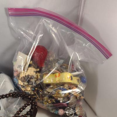 Assorted Fashion Jewelry- Necklaces, Rings, Bracelets, etc. (D1)