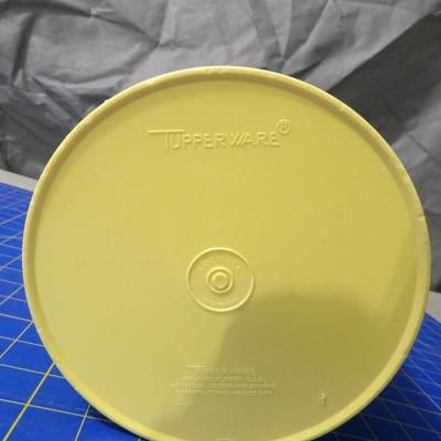 Vintage Tupperware Cannister Set