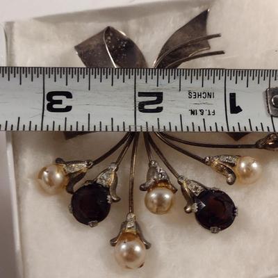 Vintage Sterling Silver. Stone, and Faux Pearl Brooch (D4)