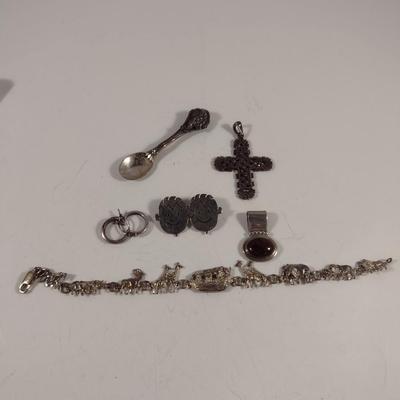 Collection of Sterling Silver Jewelry- Approx 30.8 Grams Total Weight (D7)