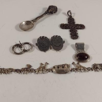 Collection of Sterling Silver Jewelry- Approx 30.8 Grams Total Weight (D7)