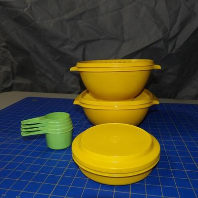 Vintage Tupperware Yellow and Green