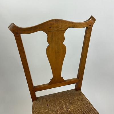 1042 Antique Country Chippendale Style Side Chair w/ Rush Seat