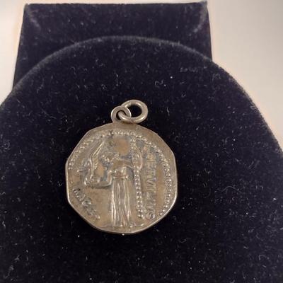 Sterling Silver Mason's Medal- Approx 7.5 Grams Total Weight (D8)