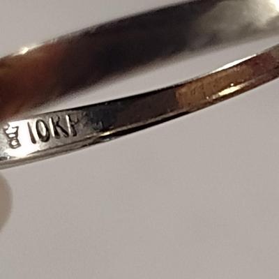 10K Gold and Diamond Ring- Approx 1.4 Grams Total Weight (D9)