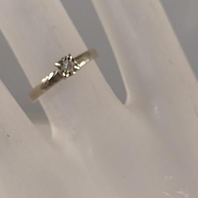 10K Gold and Diamond Ring- Approx 1.4 Grams Total Weight (D9)