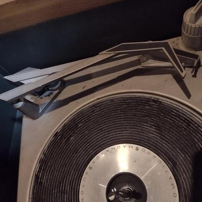 MCM Magnavox Solid State Stereo Console Turntable Small Cabinet Model