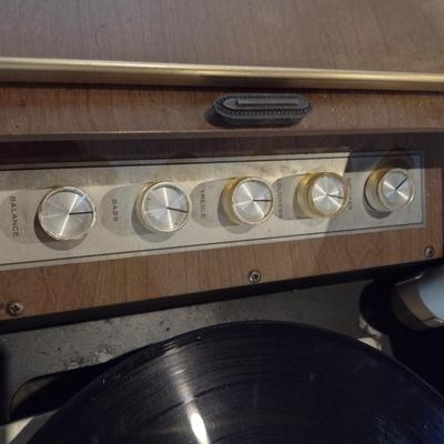 MCM Magnavox Solid State Stereo Console Turntable Small Cabinet Model