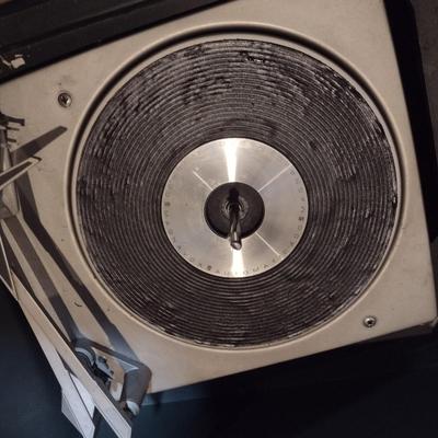 MCM Magnavox Solid State Stereo Console Turntable Small Cabinet Model