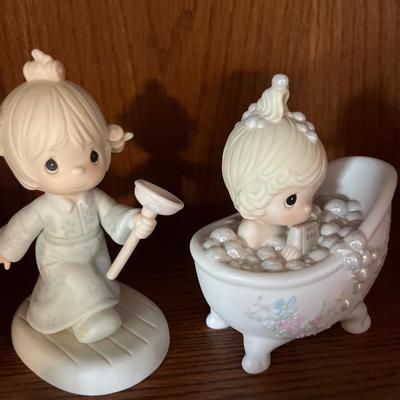 L49- Precious Moments lot 1