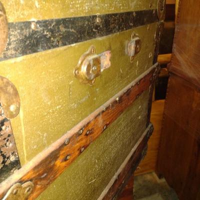 Vintage Wood Steamer Chest (No Tray)