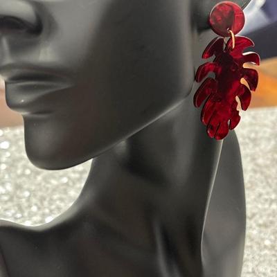 Vintage dark, red leaf floral acrylic plastic statement, long earrings