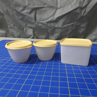 Tupperware small Storages Containers