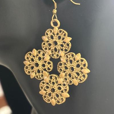 Medal Gold toned women’s fashion earrings