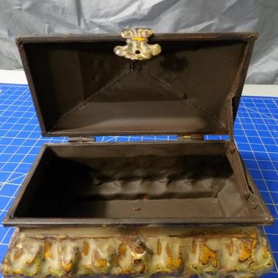 Modern Decorative Metal Box 9"x5"
