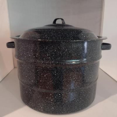Covered Enameled Pot with Rack for Water Bath Canning