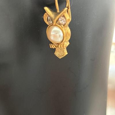 Vintage Gold toned owl Earrings