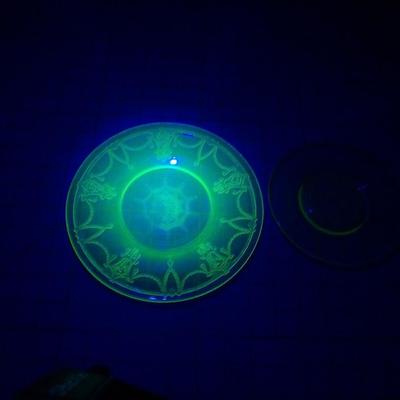 Uranium/Depression glass 6" and 8" plates