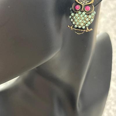 Owl stud, green pearls pink Crystal Eyes earrings