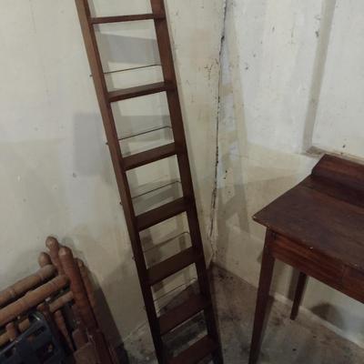Solid Wood Angle Display Ladder