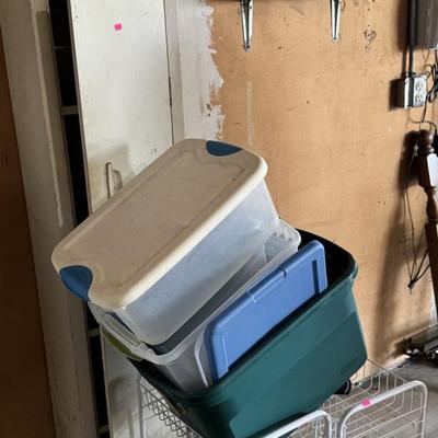 Metal locker