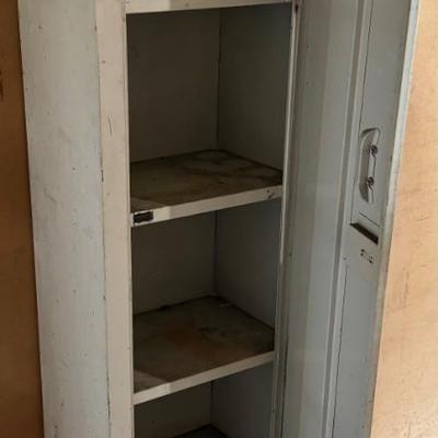 Metal locker