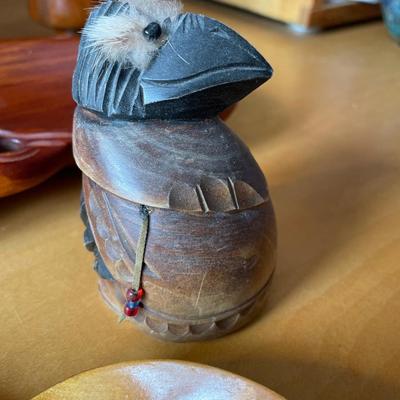 L66- Moana wood carving tray & other wood carvings