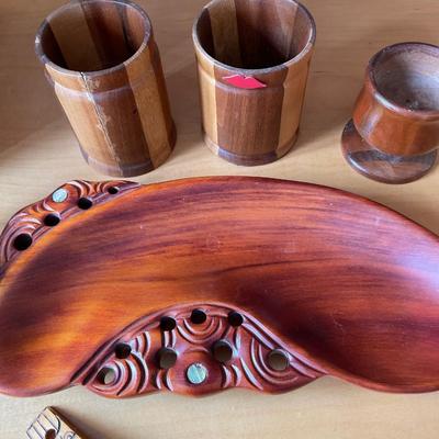 L66- Moana wood carving tray & other wood carvings