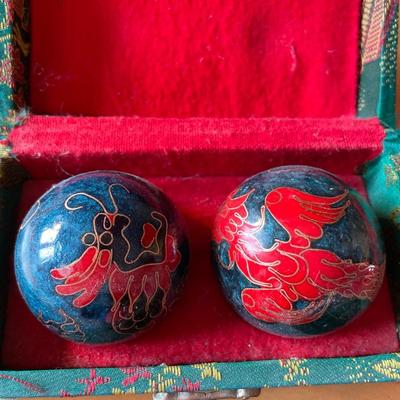 L67- Baoding Balls & others