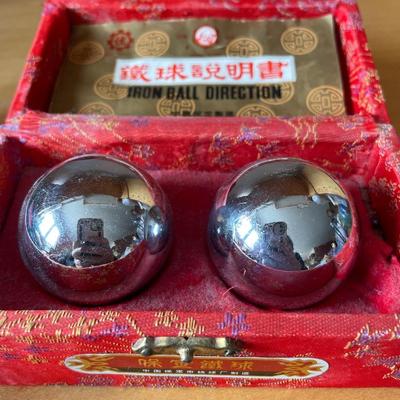 L67- Baoding Balls & others