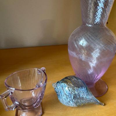 L68- Glass figurine lot (purple birds made in Sweden)