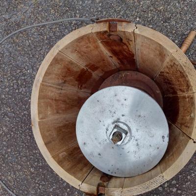 White Mountain Manual Crank Ice Cream Maker