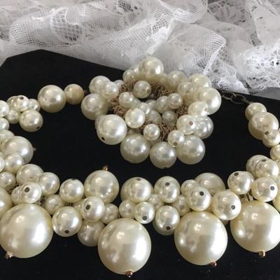 Large Faux Pearl Cluster Statement Necklace with Bracelet