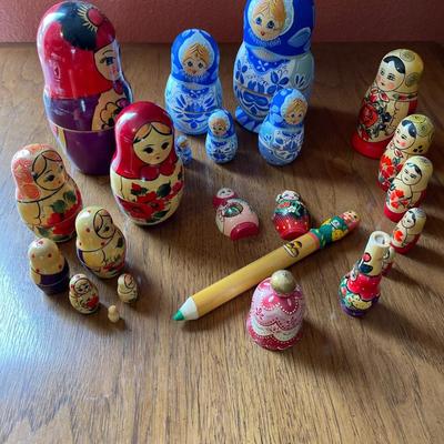 L76- Russian Nesting dolls
